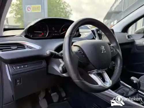 Peugeot 2008 1.2 PureTech 110 2017