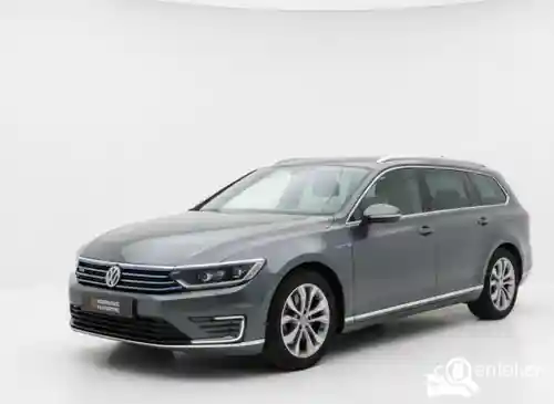 VW Passat Variant GTE 2016