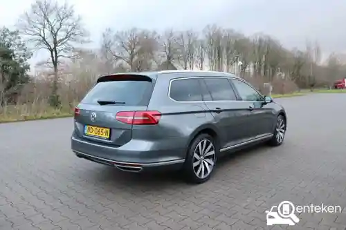 VW Passat Variant GTE 2016