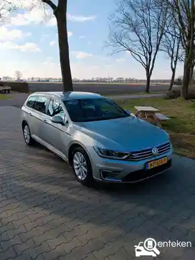 VW Passat Variant GTE 2016