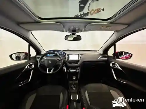 Peugeot 2008 1.2 PureTech 110 2016