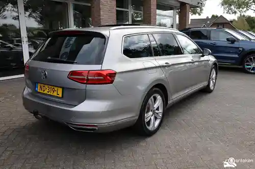 VW Passat Variant GTE 2016