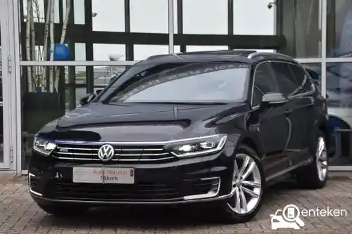 VW Passat Variant GTE 2016