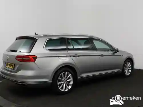 VW Passat Variant GTE 2016