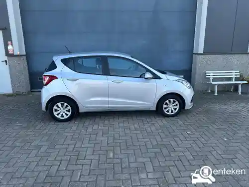 Hyundai i10 1.0 blue 2017
