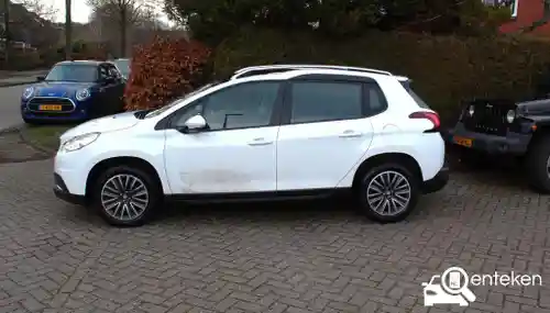 Peugeot 2008 1.2 PureTech 110 2017