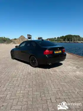 BMW 318i Touring 2009