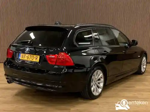 BMW 320i Touring 2010