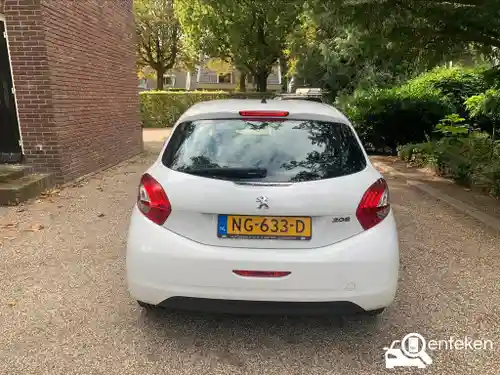 Peugeot 208 1.0 PureTech 68 2013