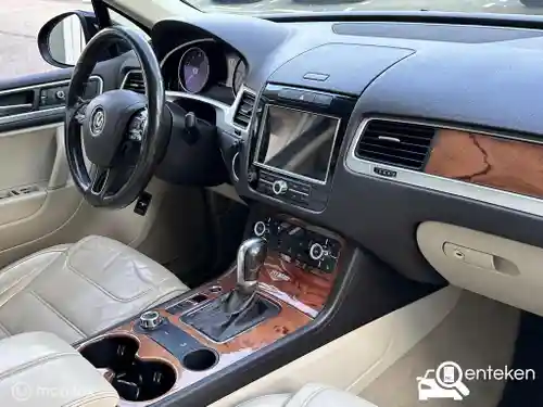 VW Touareg V6 TSI Hybrid 2012
