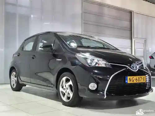 Toyota Yaris 1.5 Hybrid 2016