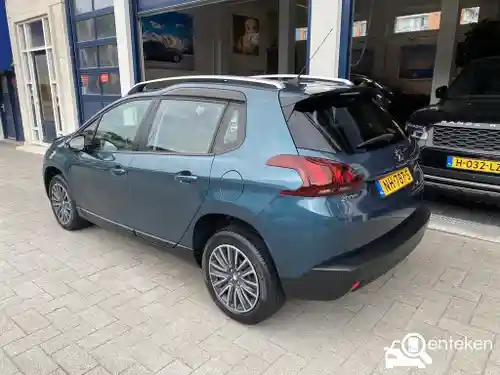 Peugeot 2008 1.2 PureTech 110 2017