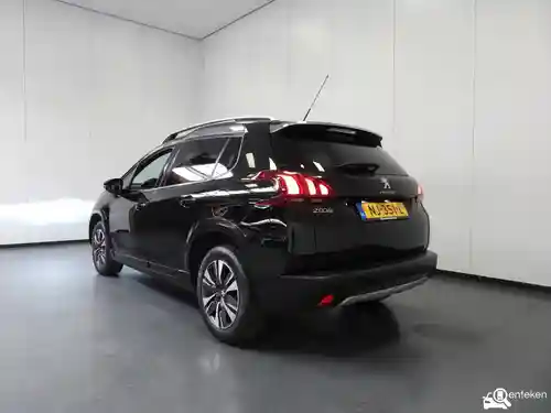 Peugeot 2008 1.2 PureTech 110 2017