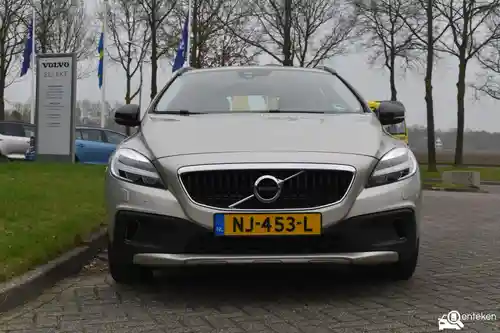 Volvo V40 Cross Country D2 2017