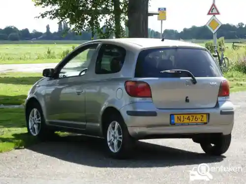 Toyota Yaris 1.0 2004