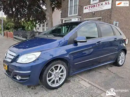 Mercedes-Benz B 180 2010