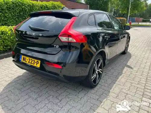 Volvo V40 T2 2016
