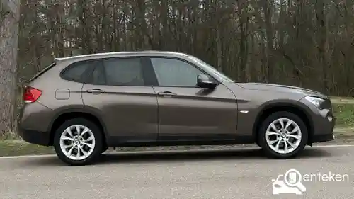 BMW X1 sDrive18i 2011