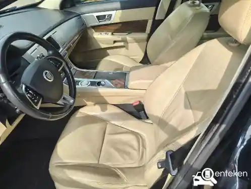 Jaguar XF 3.0 V6 Diesel 2011