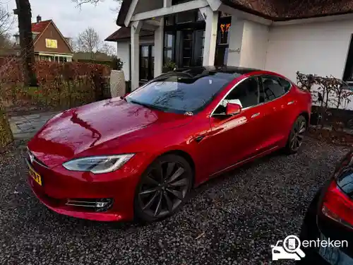 Tesla Model S 90D 2017