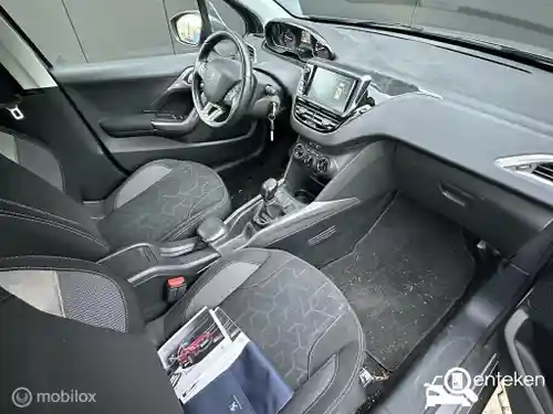 Peugeot 2008 1.2 PureTech 110 2017