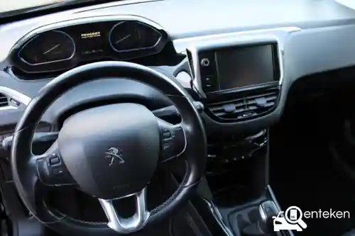 Peugeot 2008 1.2 PureTech 110 2017