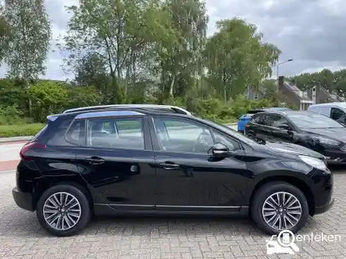 Peugeot 2008 1.2 PureTech 110 2017