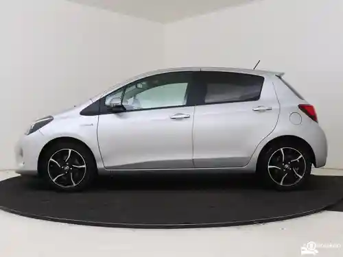 Toyota Yaris 1.5 Hybrid 2016