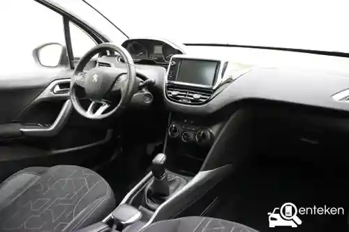 Peugeot 2008 1.2 PureTech 110 2017