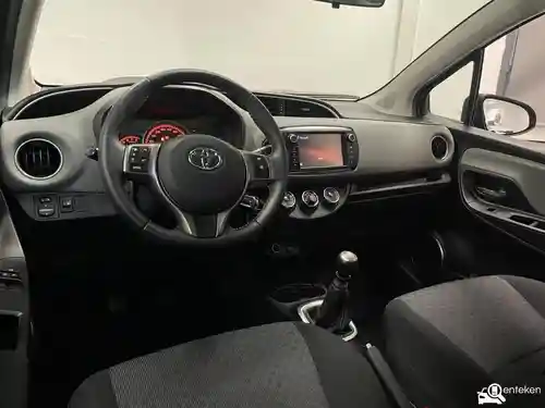 Toyota Yaris 1.33 2014