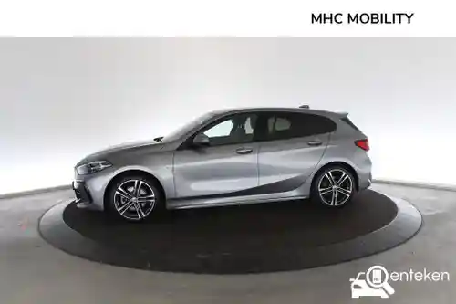 BMW 118i 2022
