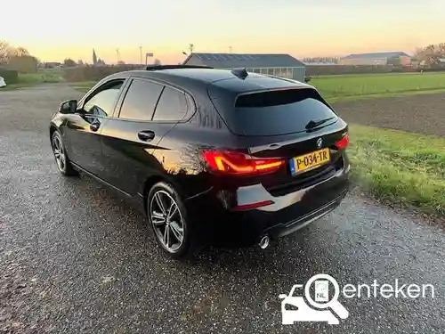 BMW 118i 2022