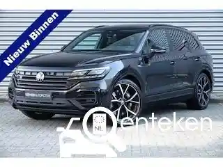 VW Touareg R 2022