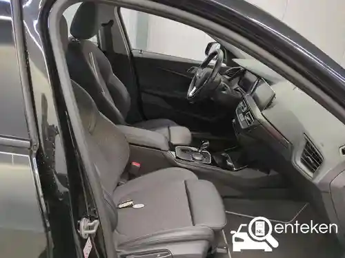 BMW 118i 2022