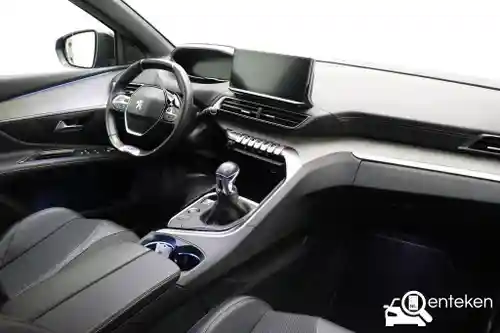 Peugeot 3008 1.2 PureTech 130 2022