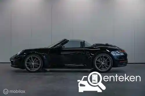 Porsche 911 Carrera Cabriolet 2020