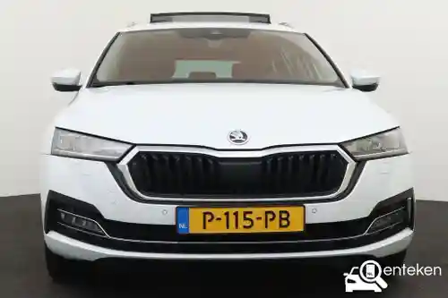 Skoda Octavia 1.5 TSI e-TEC 2022