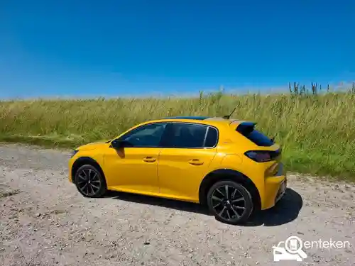Peugeot 208 1.2 PureTech 100 2022