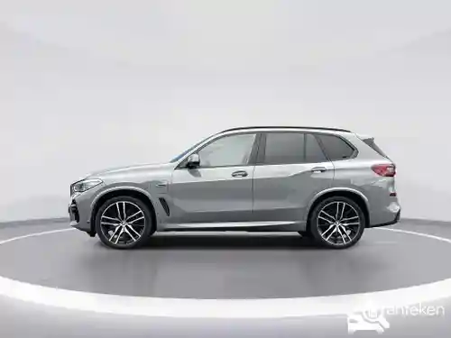 BMW X5 xDrive45e 2022
