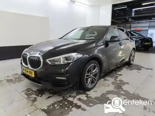 BMW 118i 2022