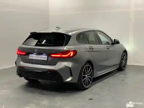BMW 118i 2022