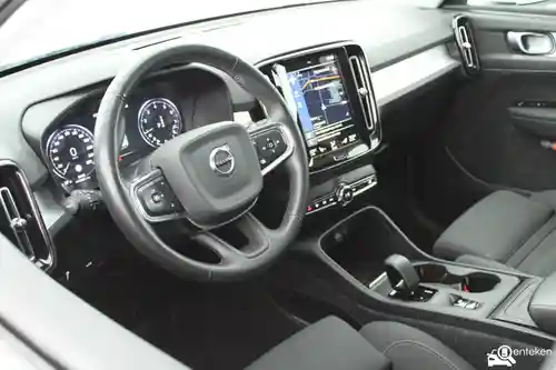Volvo XC40 T3 2022