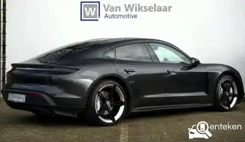 Porsche Taycan 2022