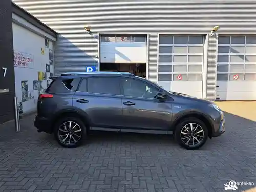 Toyota RAV4 2.5 Hybrid 2018