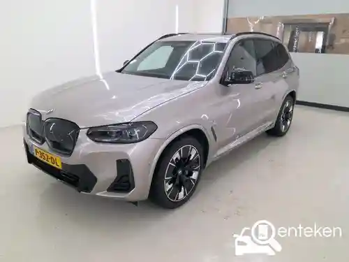 BMW iX3 2022