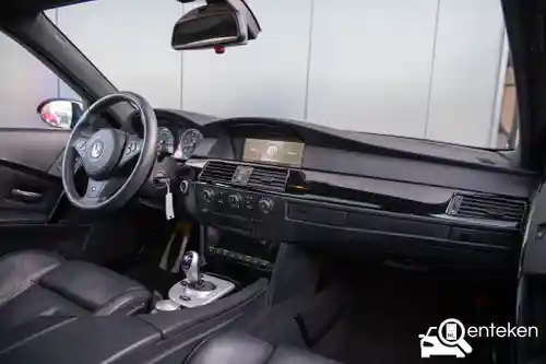 BMW M5 2006