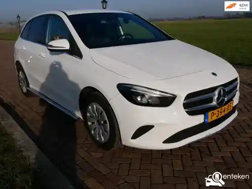 Mercedes-Benz B 200 d 2022