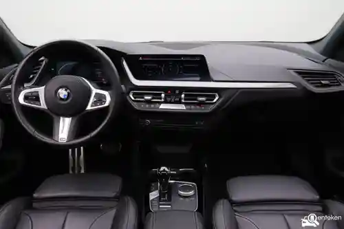 BMW 118i 2022