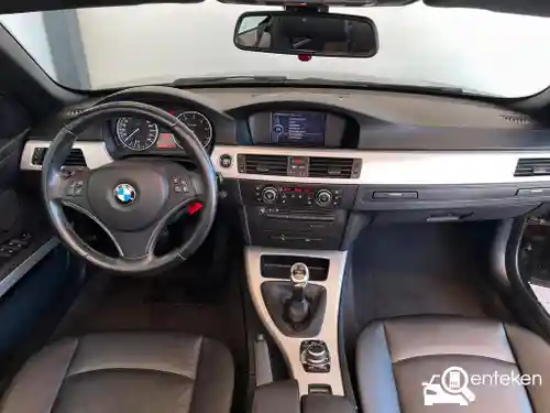 BMW 318i Cabrio 2010