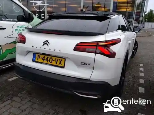 Citroen C5 X Hybrid 225  2022